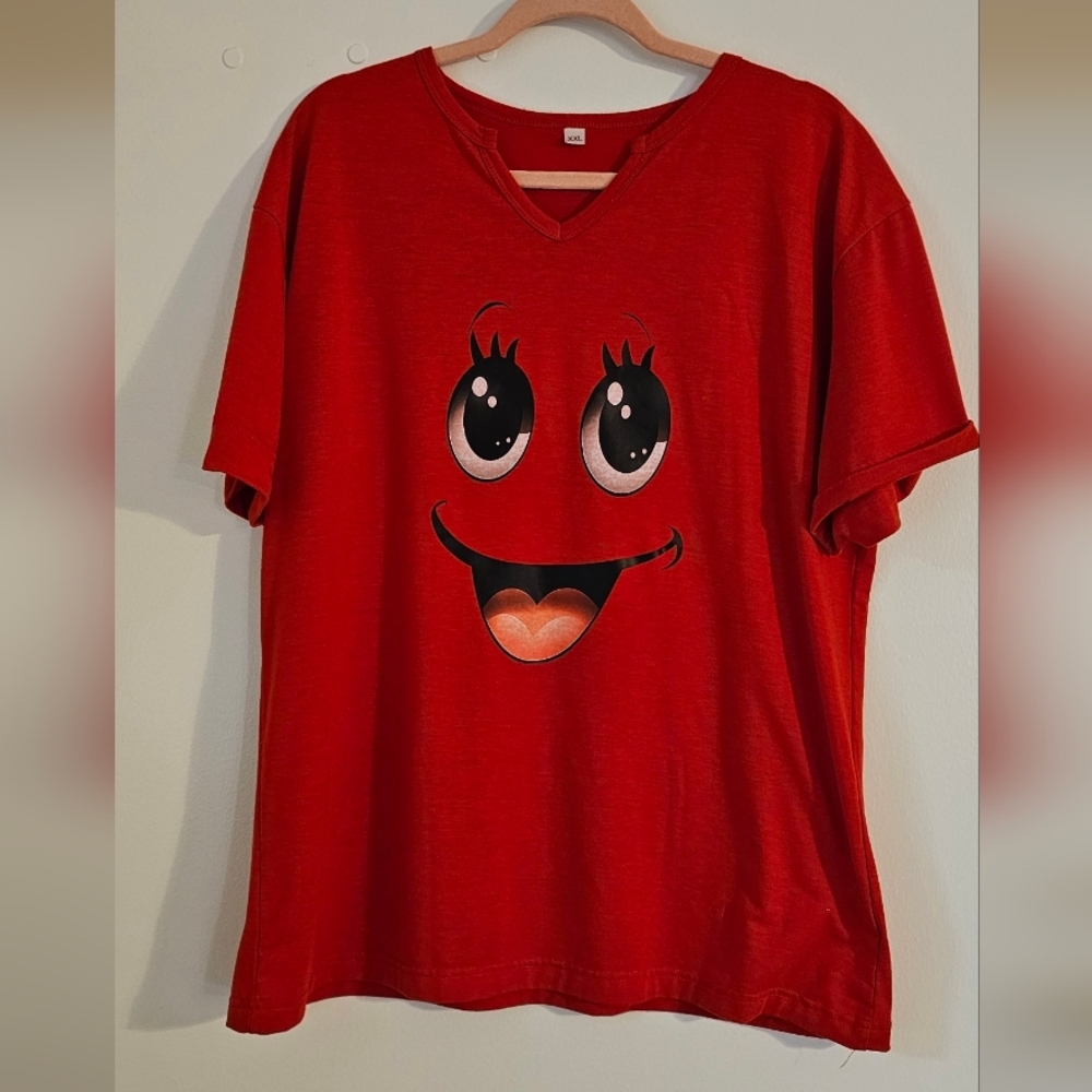 Women's XXL 2X Cute Smiley Bright Red V-Notch Collar Top - Picture 2 of 3